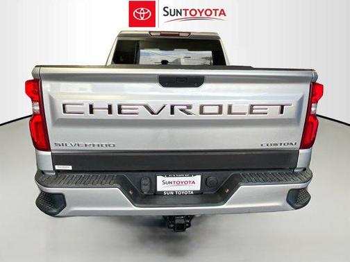 2020 Chevrolet Silverado 1500 Custom