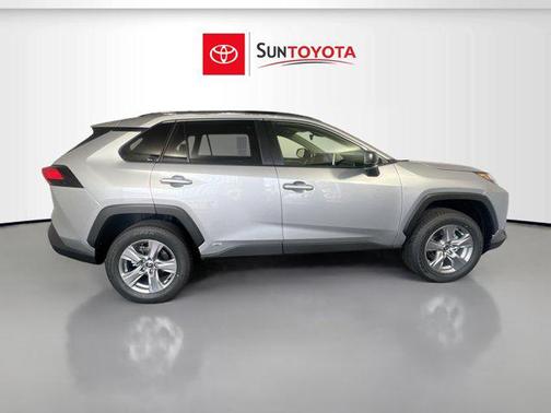 2025 Toyota RAV4 Hybrid LE