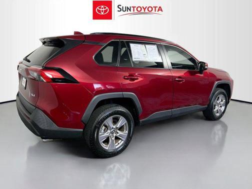 2022 Toyota RAV4 XLE