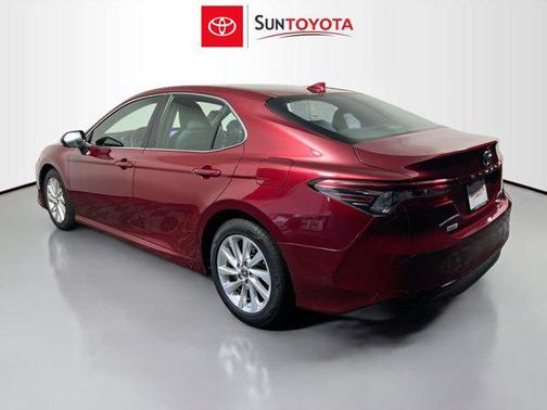 Ruby Flare Pearl 2021 Toyota Camry LE