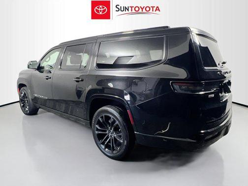 Diamond Black Crystal Pearlcoat 2024 Jeep Grand Wagoneer L Series II 4x4
