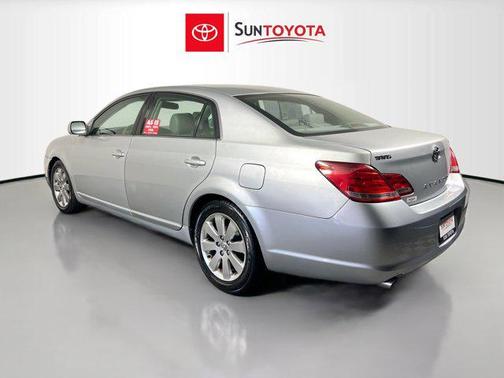 2005 Toyota Avalon XLS