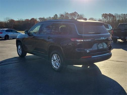 2022 Jeep Grand Cherokee L Laredo