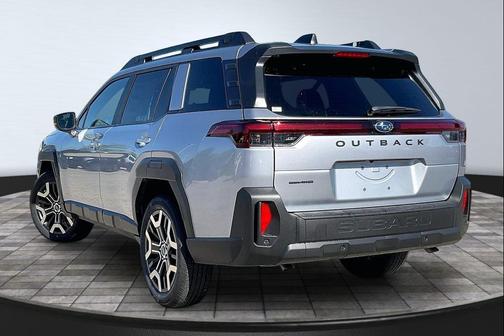 Ice Silver Metallic 2026 Subaru Outback Touring XT