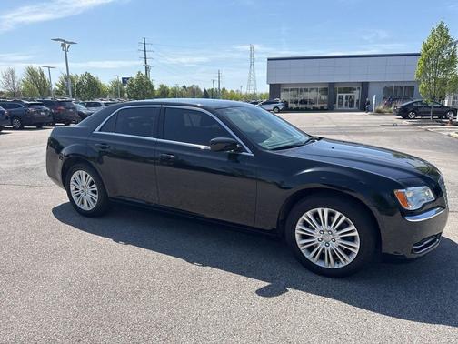 Gloss Black 2014 Chrysler 300 S