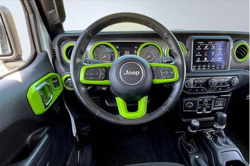 2022 Jeep Gladiator Sport