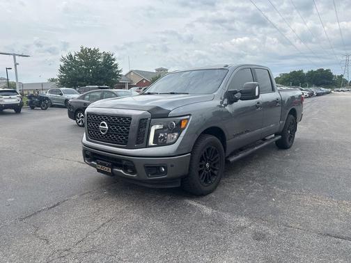 2018 Nissan Titan SV