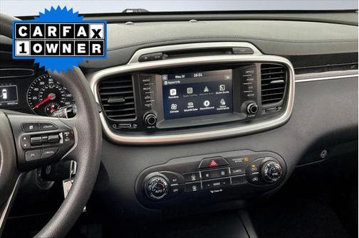 2018 Kia Sorento LX