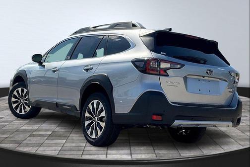 2025 Subaru Outback Touring