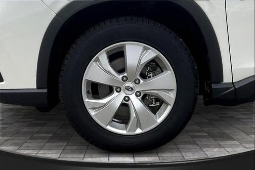 2022 Subaru Ascent Base 8-Passenger