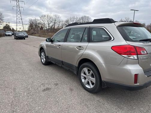 2014 Subaru Outback 2.5i