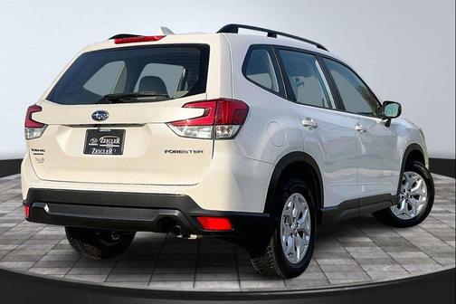 Crystal White Pearl 2020 Subaru Forester Base