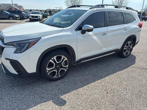 White 2023 Subaru Ascent Touring 7-Passenger