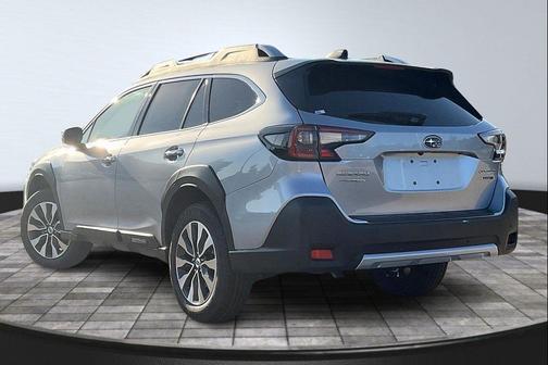 2025 Subaru Outback Touring