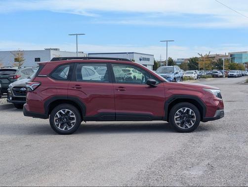 2025 Subaru Forester Base
