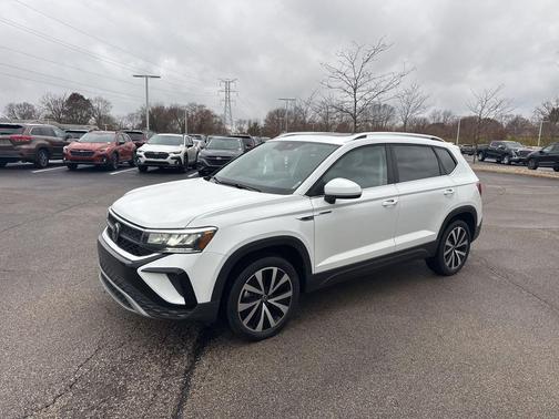 2023 Volkswagen Taos 1.5T SE