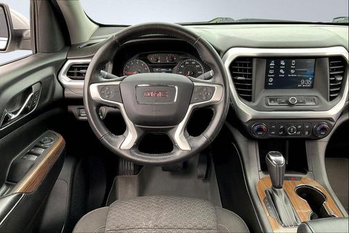 2017 GMC Acadia SLE-1