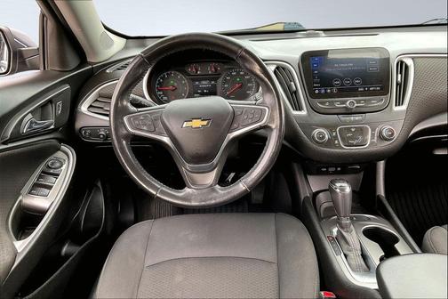 2020 Chevrolet Malibu FWD RS