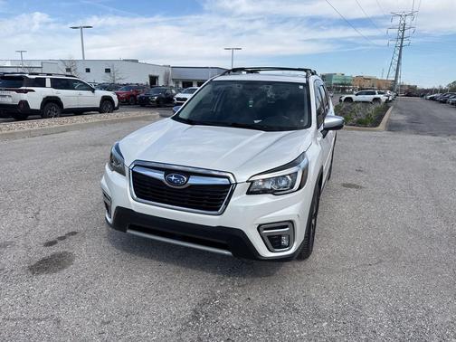 Crystal White Pearl 2020 Subaru Forester Touring