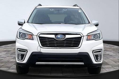 Crystal White Pearl 2020 Subaru Forester Touring