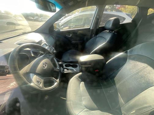 2012 Hyundai TUCSON Limited