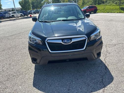 Crystal Black Silica 2020 Subaru Forester Premium