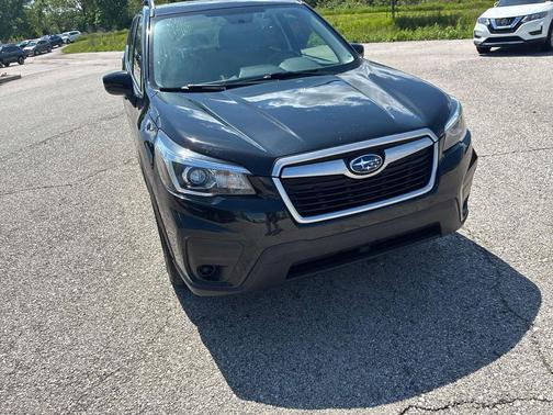 Crystal Black Silica 2020 Subaru Forester Premium