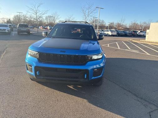 2022 Jeep Grand Cherokee 4xe Trailhawk