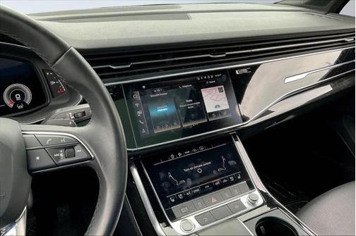 2021 Audi Q7 55 Premium Plus