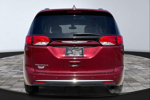 2018 Chrysler Pacifica Touring-L Plus
