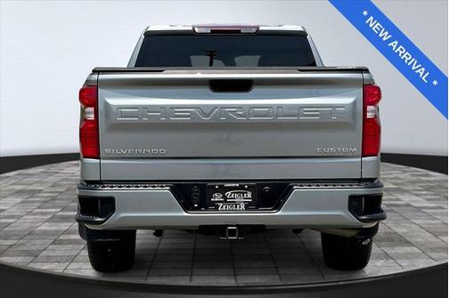 2023 Chevrolet Silverado 1500 Custom