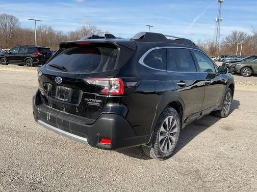 2025 Subaru Outback Touring