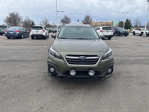 2019 Subaru Outback 2.5i Touring