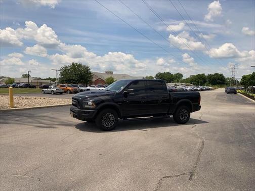 2019 RAM 1500 SLT