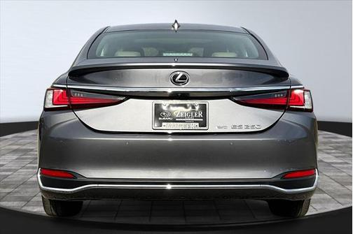 2021 Lexus ES 250 Base