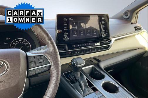 2021 Toyota Sienna Platinum 7 Passenger