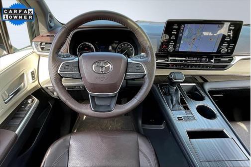 2021 Toyota Sienna Platinum 7 Passenger