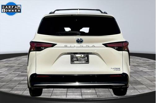 2021 Toyota Sienna Platinum 7 Passenger