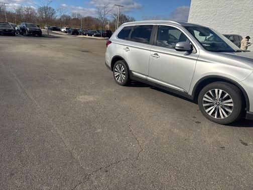 2020 Mitsubishi Outlander SEL