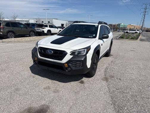Crystal White Pearl 2024 Subaru Outback Wilderness