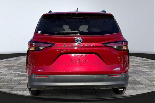 2022 Toyota Sienna XLE 7 Passenger