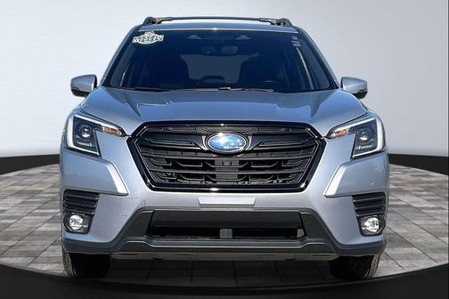Ice Silver Metallic 2024 Subaru Forester Limited