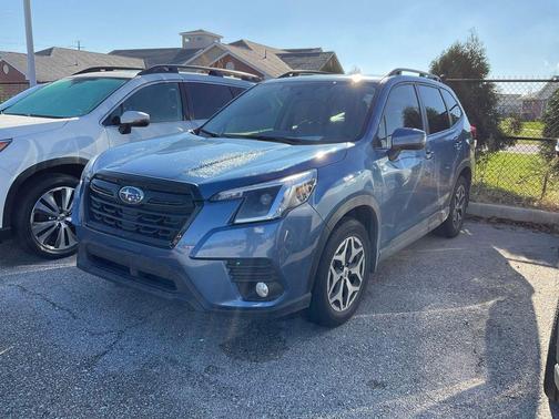 2023 Subaru Forester Premium