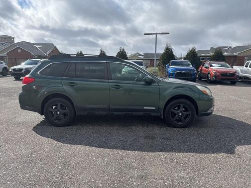 2010 Subaru Outback 2.5 i Premium