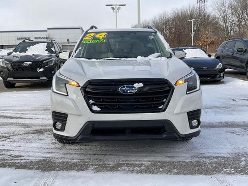 2024 Subaru Forester Premium