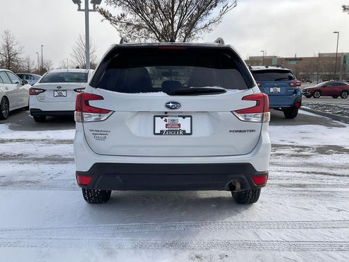 2024 Subaru Forester Premium