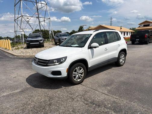 Pure White 2017 Volkswagen Tiguan 2.0T S