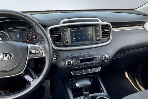 2020 Kia Sorento S