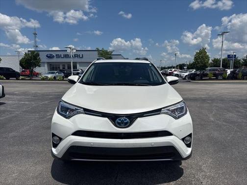 2018 Toyota RAV4 Hybrid SE