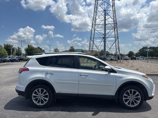 2018 Toyota RAV4 Hybrid SE
